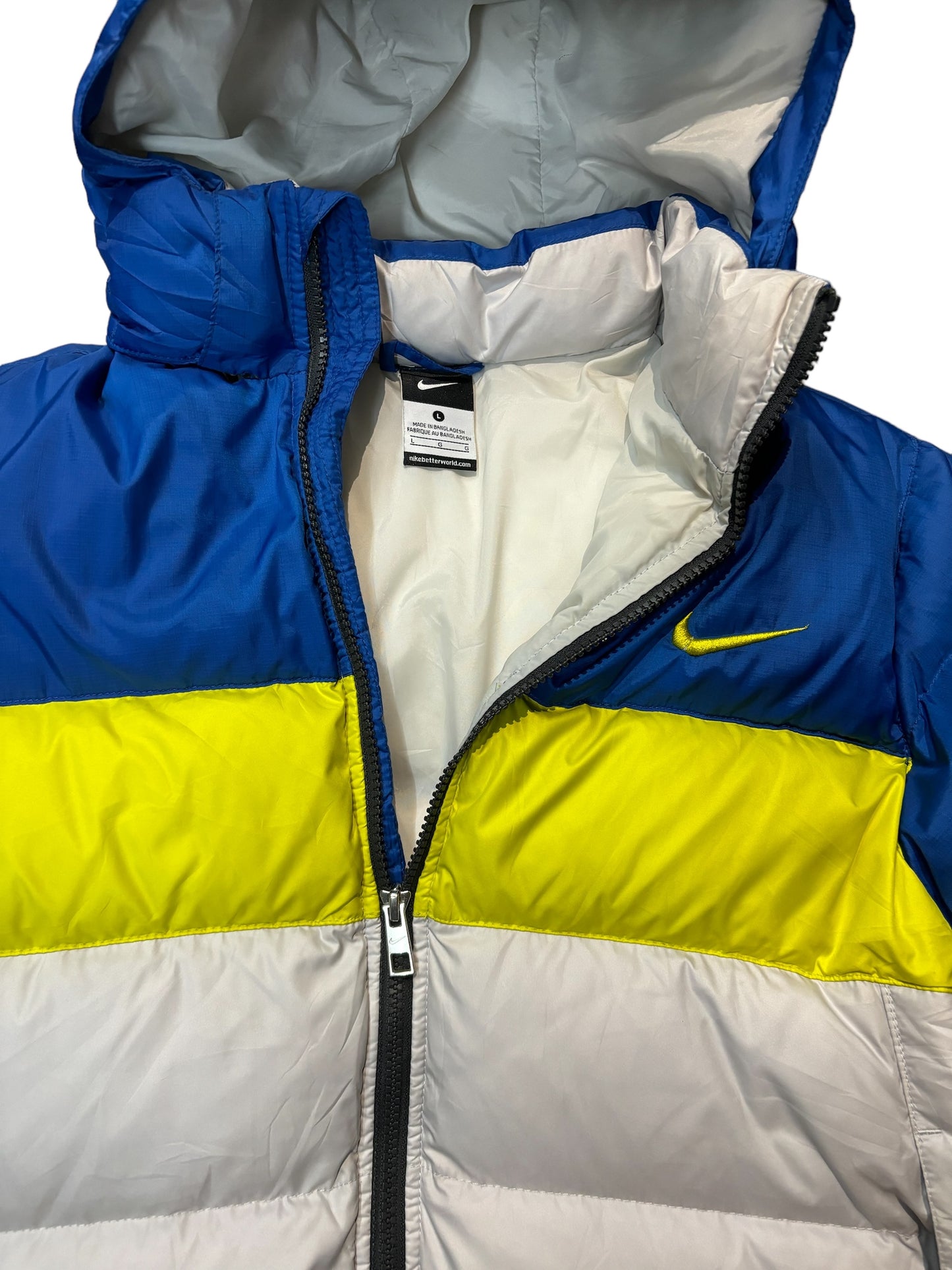 Nike puffer jacket size L