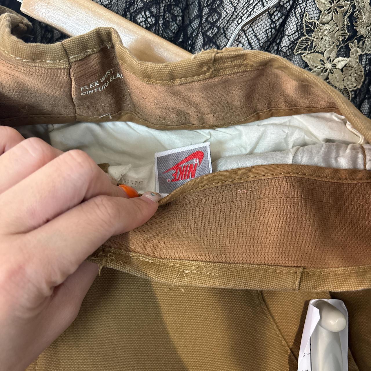 Nike cargo pants size 32”