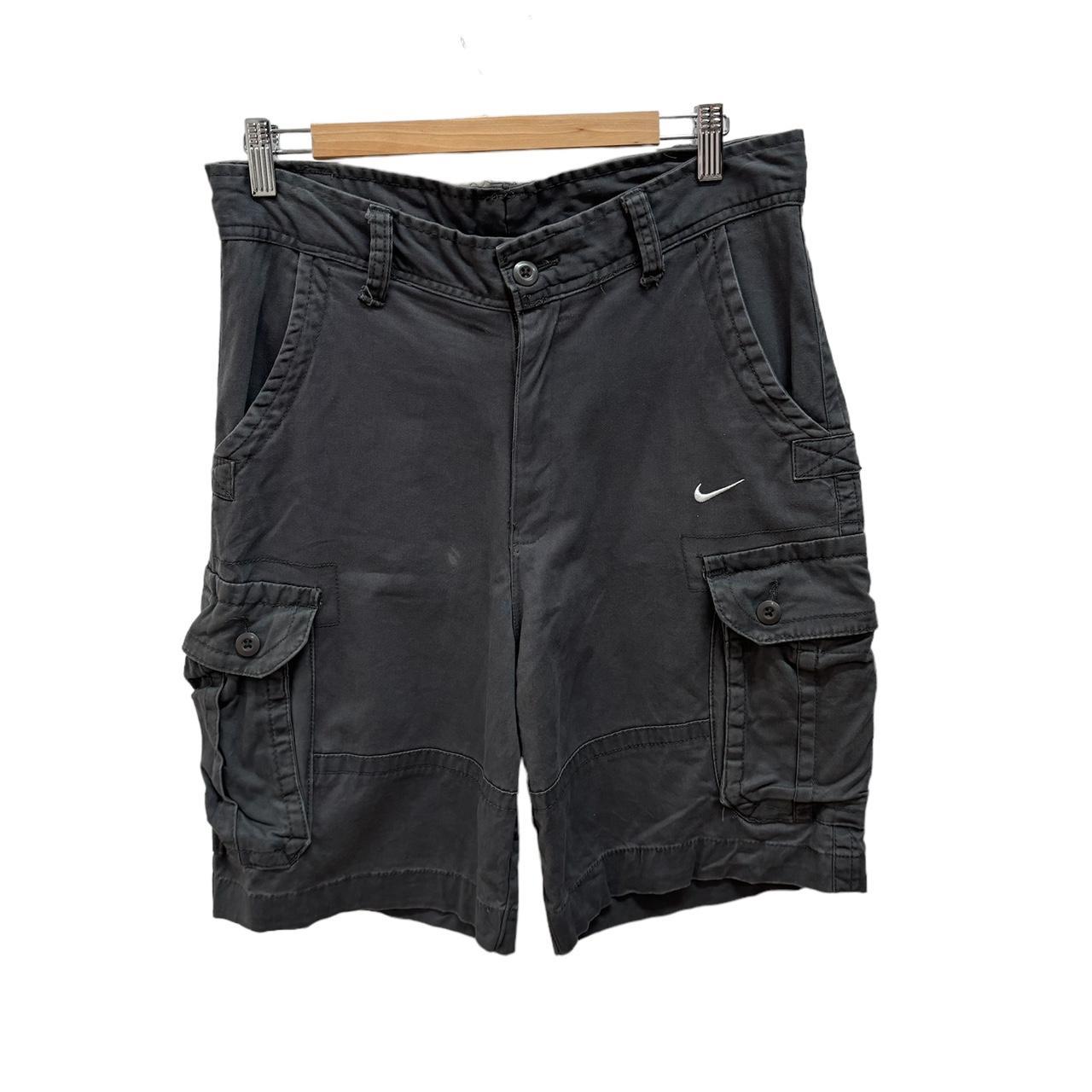 Vintage Nike cargo shorts pants size: 32"