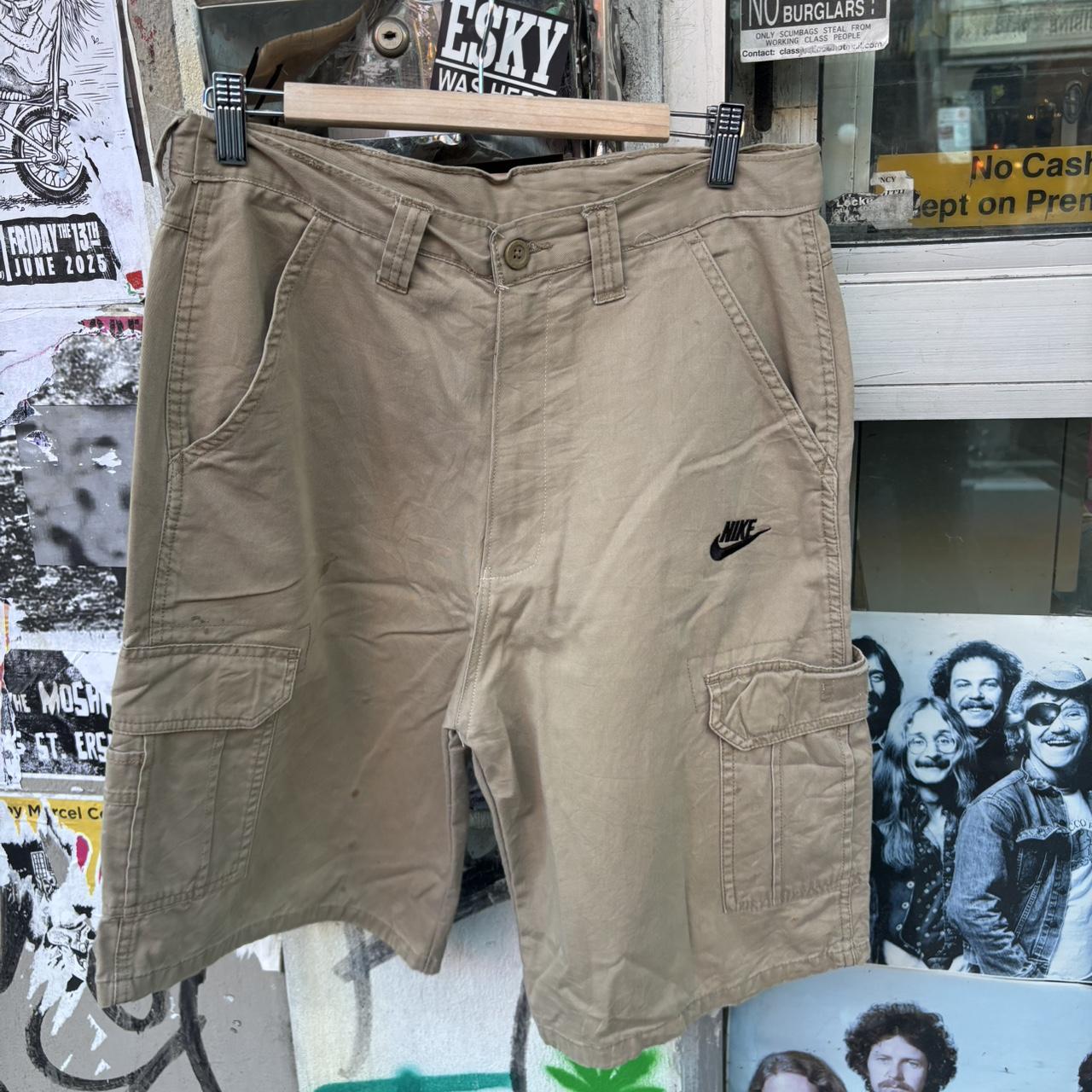 Nike cargo pants size 32”