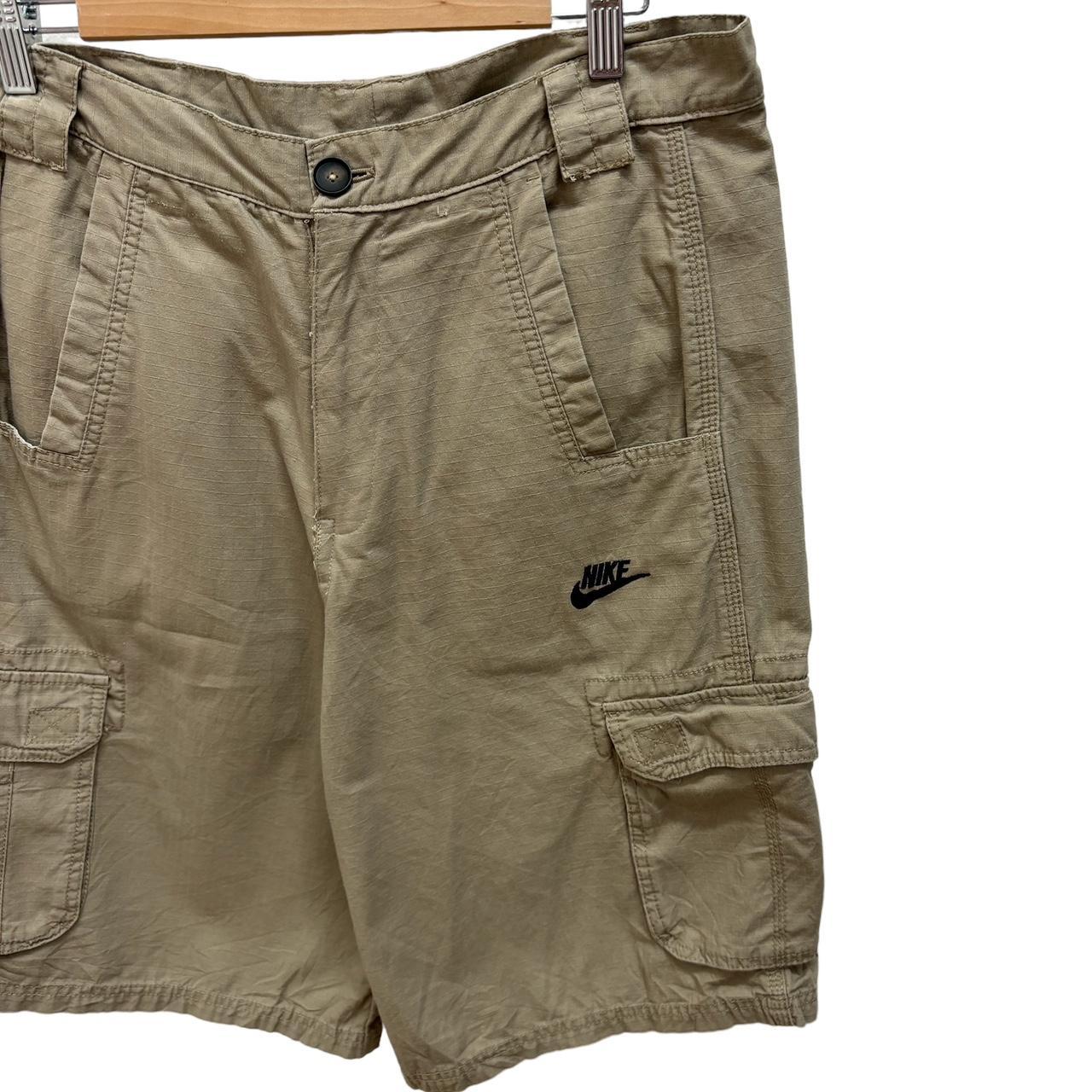 Nike cargo shorts pants size 32"