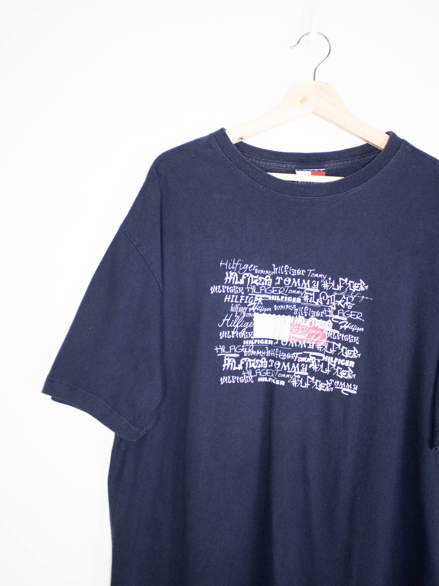 Vintage Tommy Hilfiger T-shirt size: L