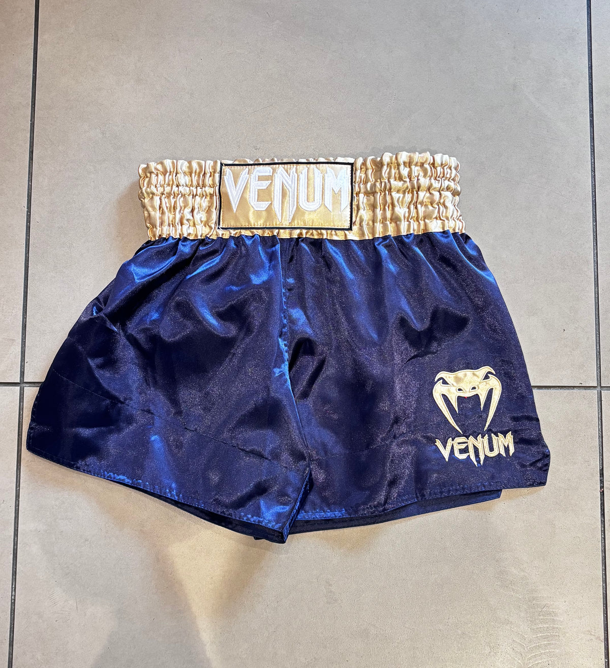 VENUM boxing short size L