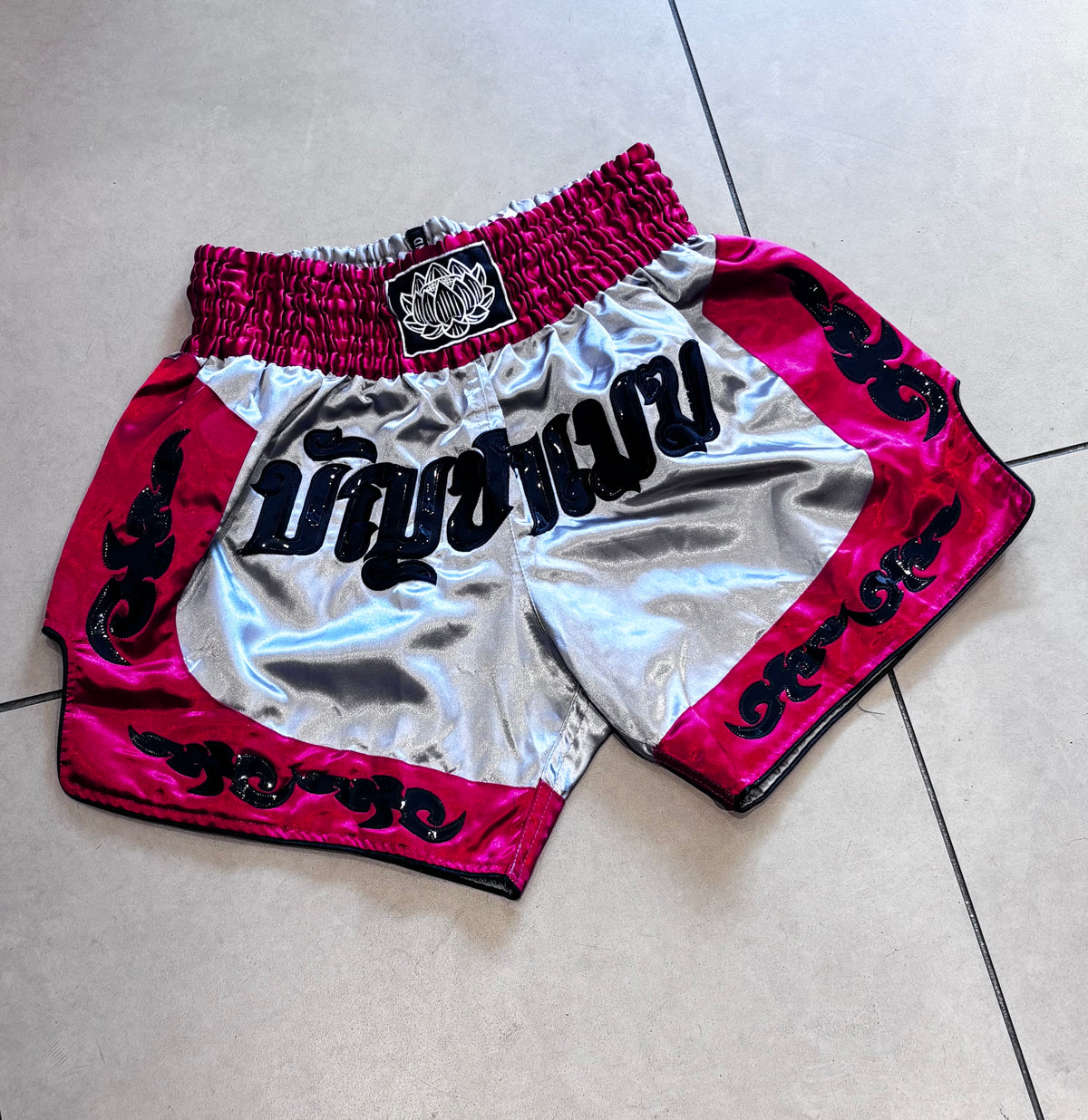 BUAKAW Boxing short size 2XL