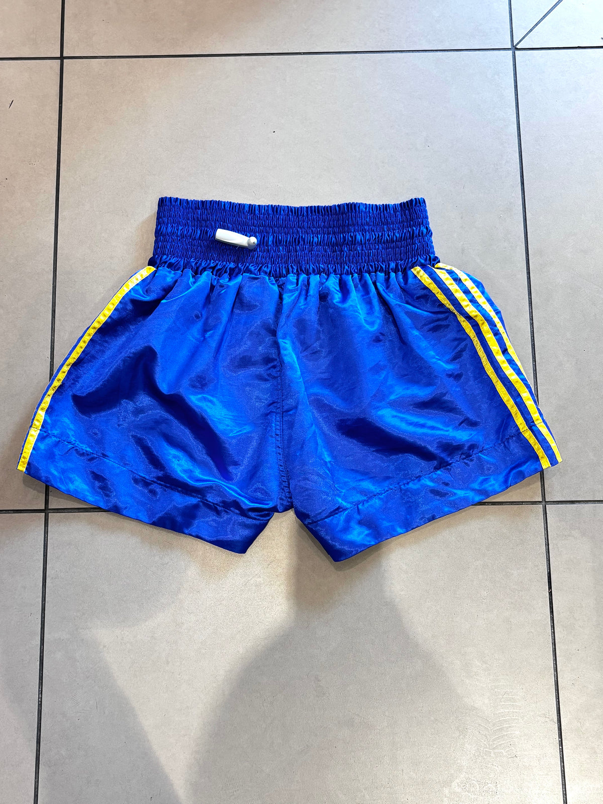 Adidas kick boxing short size L