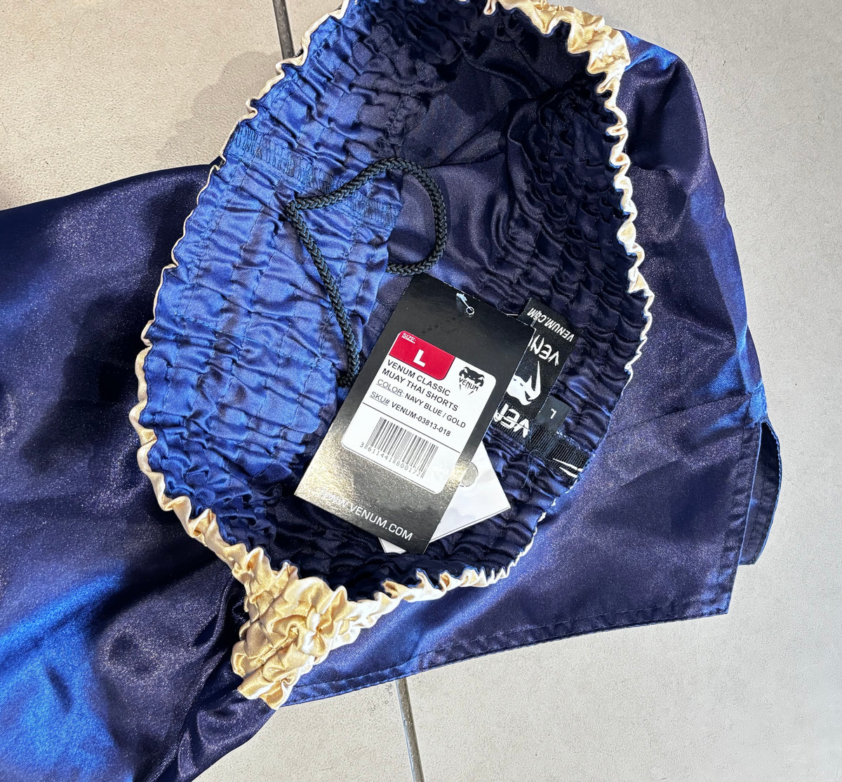 VENUM boxing short size L