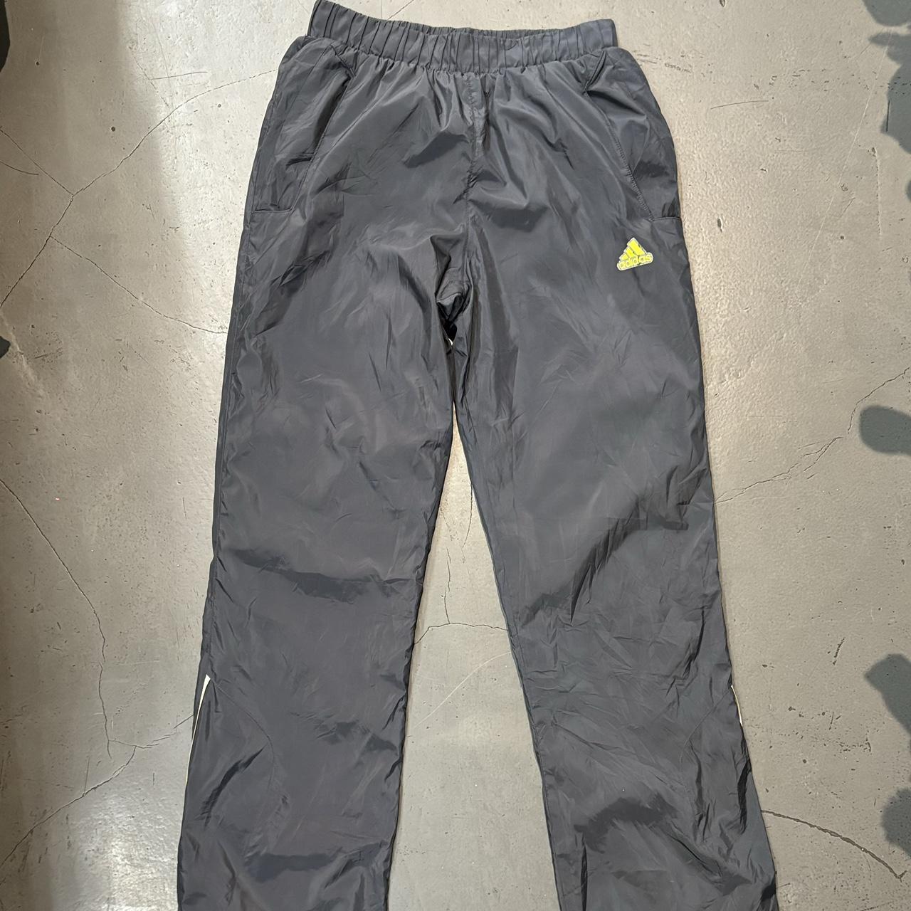 Adidas track pant size: 26"