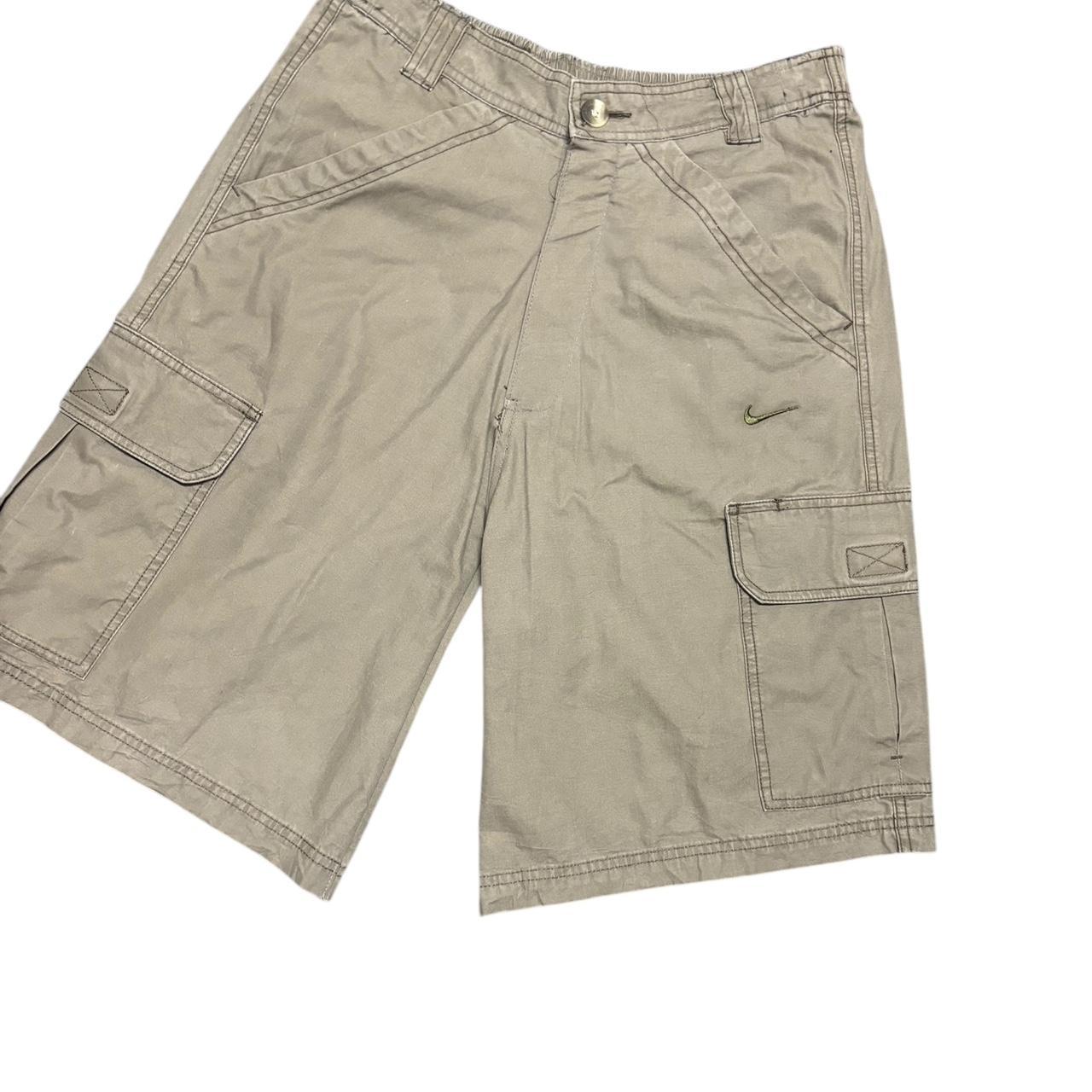 Nike cargo shorts pants size 30”