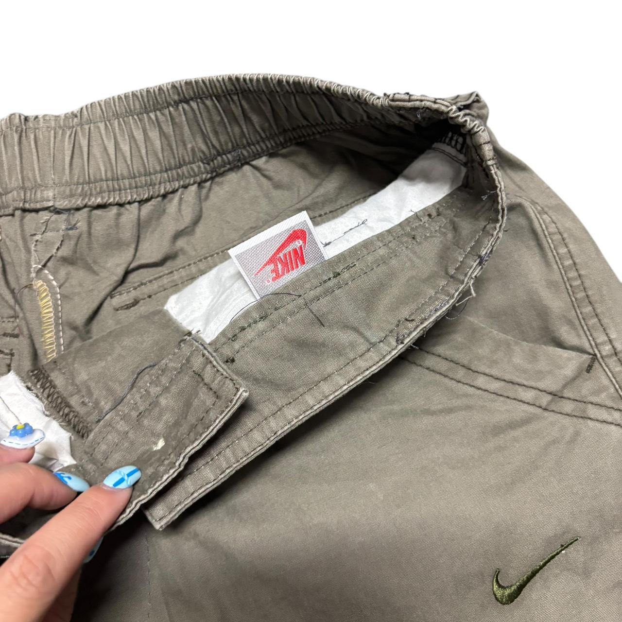 Nike cargo shorts pants size 30”