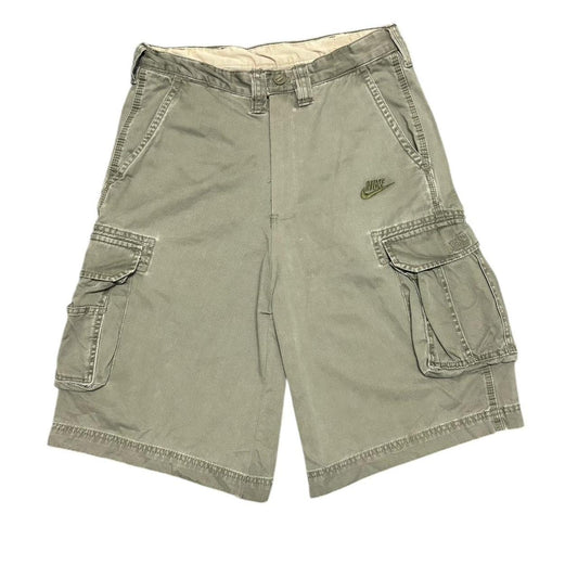 Nike cargo shorts pants size 30”