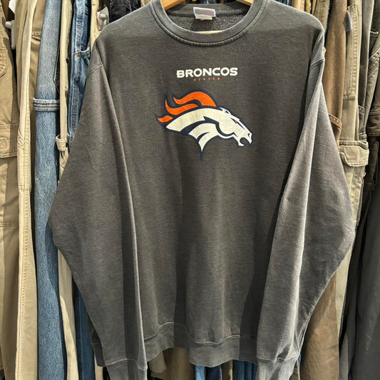 Vintage Broncos Denver sweatshirt size: XL