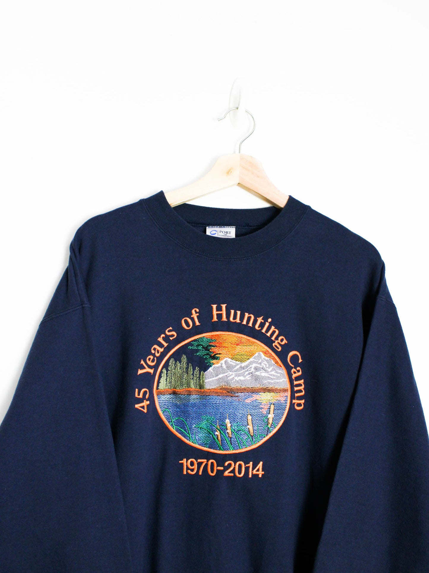 Vintage 45 years of hunting camp sweatshirt size: M