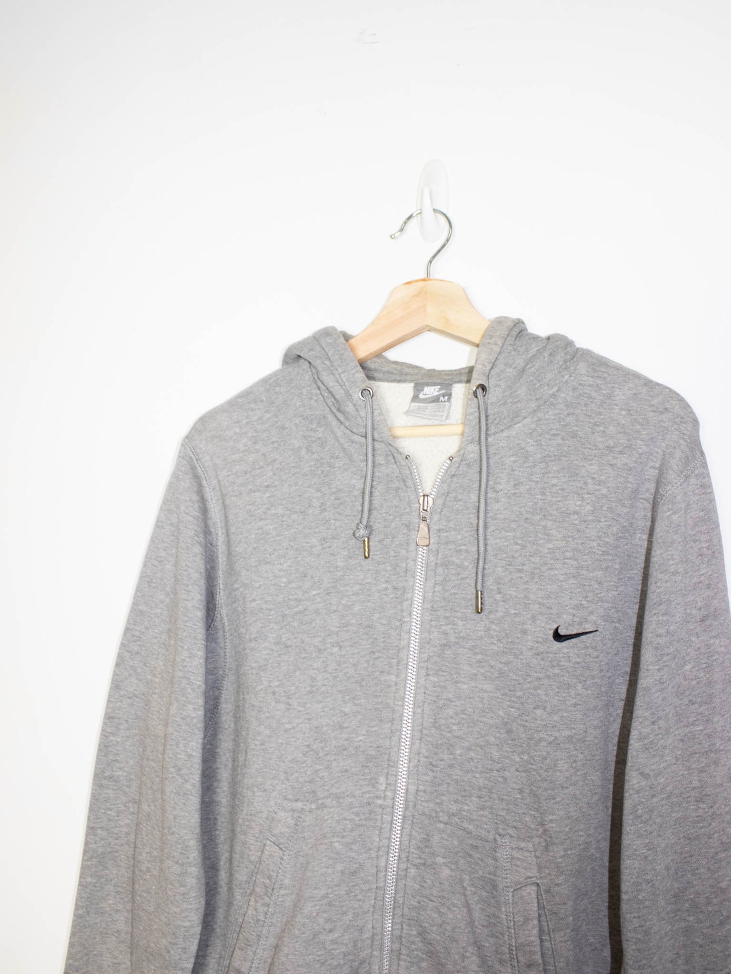 Vintage Nike hoodies size: M