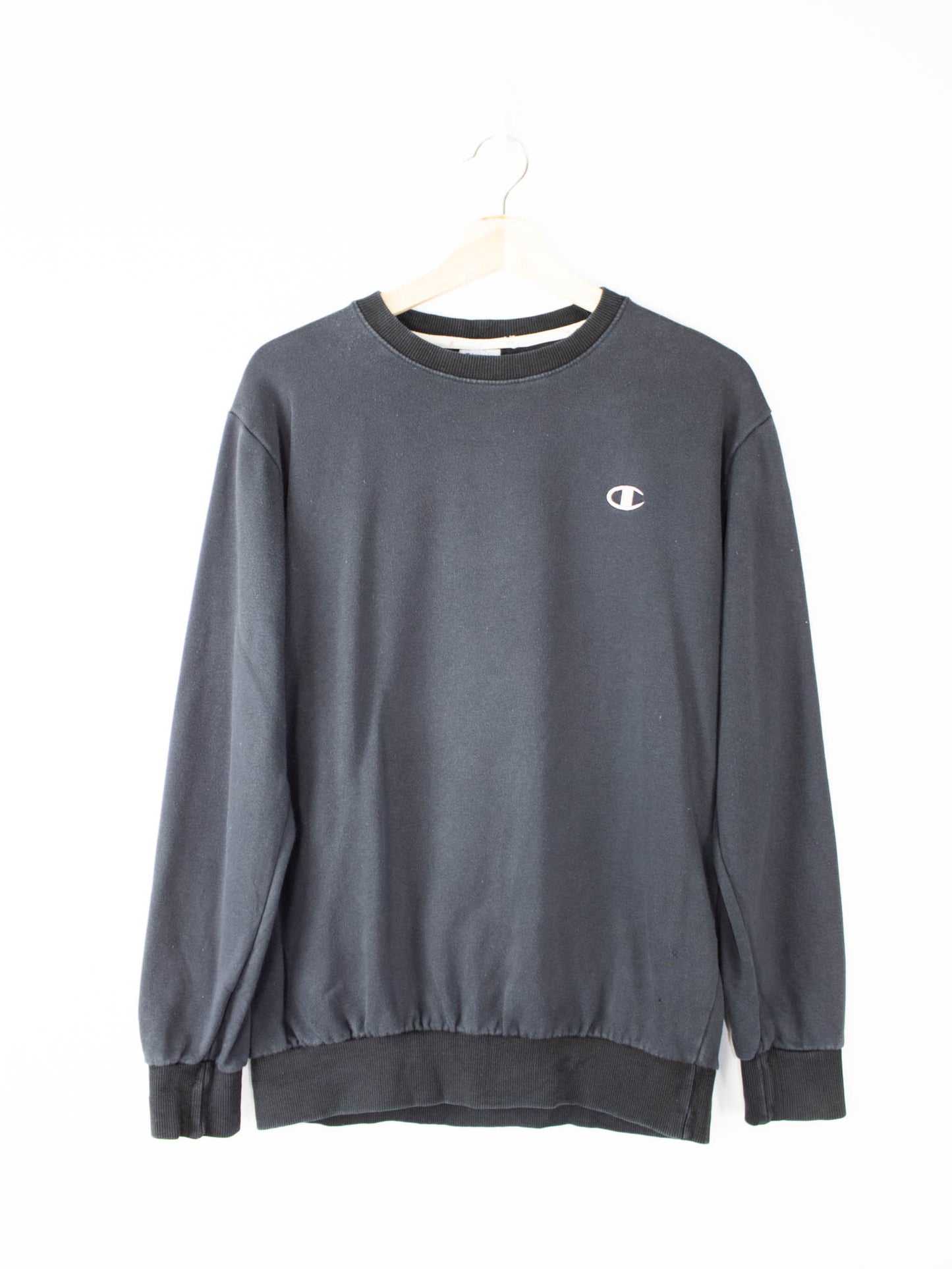 Vintage Champion sweatshirt size: M