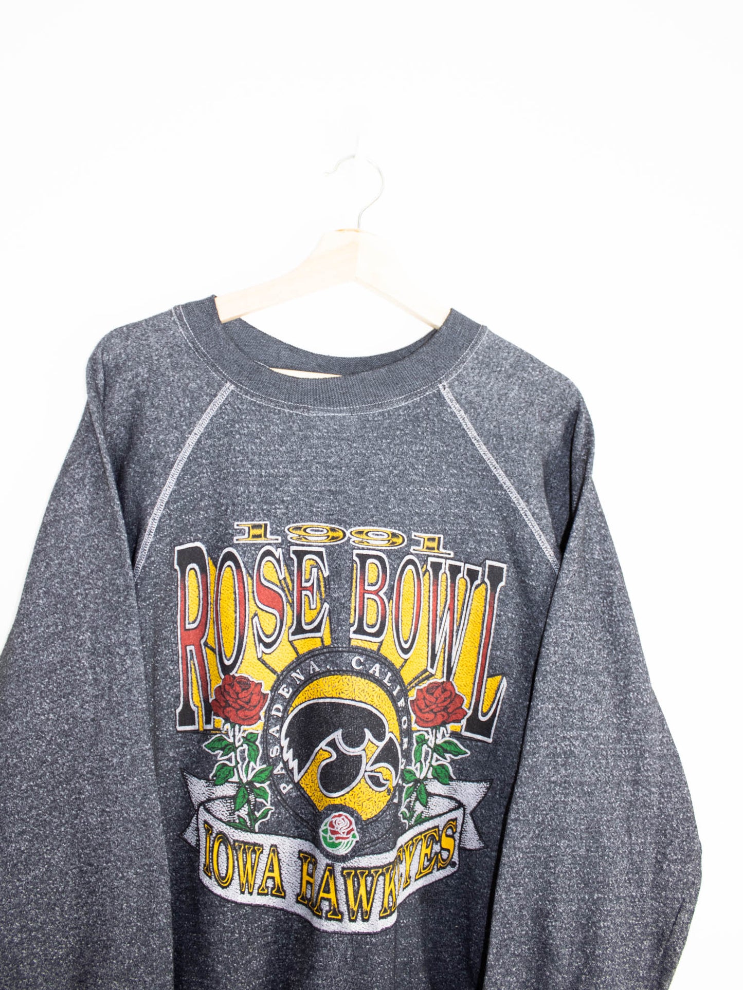 Vintage Rose Bowl Sweatshirt size: XL