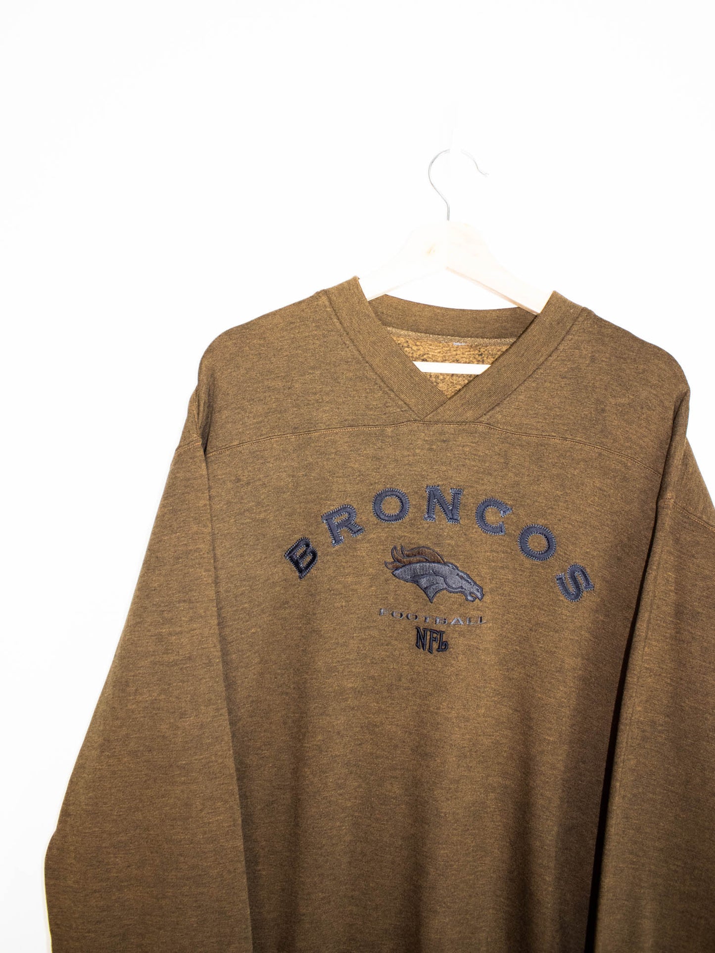 Vintage Broncos NFL sweatshirt size: XL