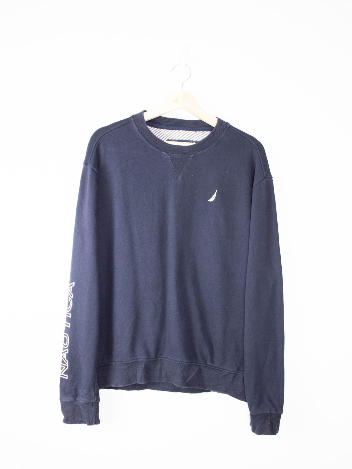 Vintage Nautica sweatshirt size: L